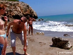 Любители, Анальный секс, Двойное проникновение, Хд, Домашнее видео, На природе, На публике, Втроем