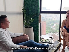 Grosse titten, Braunhaarige, Prominente, Kehlenfick, Schwanz, Hd, Milf, Mutti