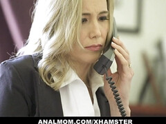 Aus dem arsch in den mund, Grosser arsch, Grosse titten, Geile alte tussi, Besamung, Spermaladung, Hardcore, Stiefmutter