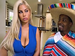 Gros seins, Blonde, Sucer une bite, Tir de sperme, Interracial, Fille latino, Actrice du porno, Espagnole