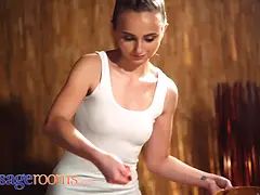 Tchèque, En levrette, Érotique, Massage, Huilée, Petite femme, Chatte, Criant