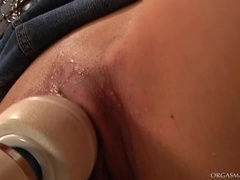 Tetas grandes, Consolador, Penetracion con dedos, Besar, Natural, Sexo fuerte, Afeitado, Atada