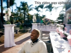 Cul, Derrière les coulisses, Gros seins, Sucer une bite, Noir ébène, Branlette thaïlandaise, Hd