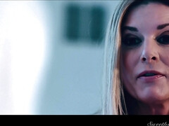 18 jaar, Aziatisch, Bruinharig, Lesbisch, Natuurlijke tieten, Tiener