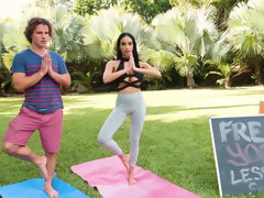 Amateur, Sucer une bite, Couple, Tir de sperme, Faciale, Hard, Fille latino, Mouillée