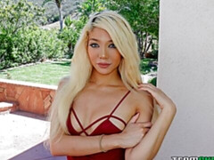 Любители, Блондинки, Минет, Натуральные сиськи, Бритые, Тощие, Молоденькие, Сиськи