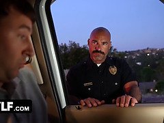 Grosse titten, Besamung, Fetisch, Frau frau mann, Polizei, Pornostars, Tätowierung, Flotter dreier