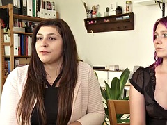 Morena, Penetracion con dedos, Alemán, Sexo duro, Lesbiana, Aceite, Estudiante, Tetas