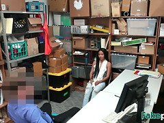 Hinterzimmer, Blasen, Frau frau mann, Gruppe, Gestohlen, Jungendliche (18+), Flotter dreier, Uniform