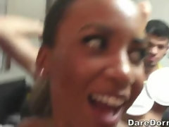 Schwarz, Braunhaarige, Hochschule, Studentenwohnheim, Aufs gesicht abspritzen, Realität, Rotschopf, Jungendliche (18+)