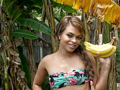 Kont, Grote kont, Pijpbeurt, Hondjeshouding, Handbeurt, Masturbatie, Geschoren, Strippen