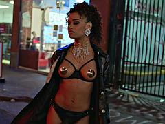 Lamer culo, Morena, Penetracion con dedos, Besar, Lesbiana, Lamidas, Lencería, Tetas