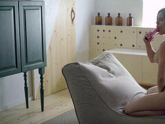 Amerikaans, Softcore pornografie, Alleen, Speelgoed