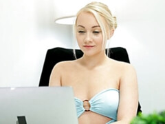 お尻, ブロンド, バック, 手コキする, マッサージ, 剃毛, ティーン, オッパイの