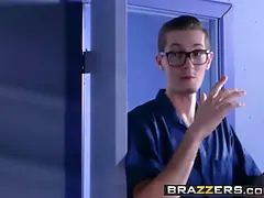 Brazzers - Big Tits at work - Cindy Starfall Buddy Hollywood