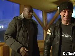 Blasen, Gehörnter ehemann, Hd, Interrassisch, Lecken, Muschi, Schreiend, Ehefrau