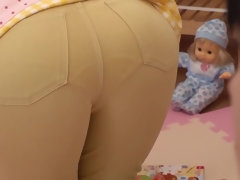 Asiatique, Brunette brune, Éjaculation interne, Tir de sperme, Fait maison, Seins naturels, Branlette espagnole, Nénés