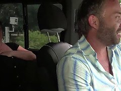 Mooie dikke vrouwen, Grote mammen, Pijpbeurt, Auto, Handbeurt, Reusachtig, Rijpe lesbienne, Tieten likken