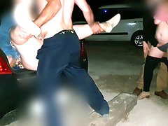 Blasen, Braunhaarige, Gehörnter ehemann, Spermaladung, Mutti, Stiefmutter, Ablutschen, Swingers