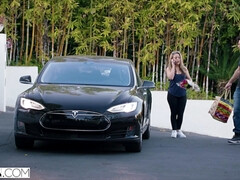 Verga grande, Tetas grandes, Tetona, Polla, Corridas faciales, Peludo, Sexo duro, Tetas naturales