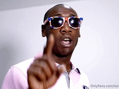 Enthousiasteling, Lieveling, Grote mammen, Pijpbeurt, Sperma shot, Vingeren, Interraciaal, Tieten likken