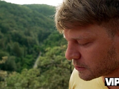 Grosser schwanz, Tschechisch, Schwanz, Hd, Mann mann frau, Im freien, Flotter dreier, Ehefrau