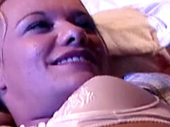 Pijpbeurt, Bruinharig, Vingeren, Handbeurt, Likken, Natuurlijk, Kut duiken, Geschoren