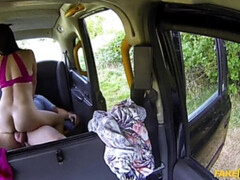 Auto, Aufs gesicht abspritzen, Fingern, Lecken, Im freien, Muschi, Arsch lecken, Nass