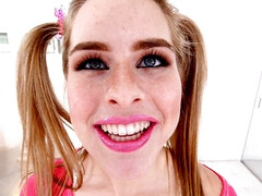 18 ans, Grosse bite, Sucer une bite, Mignonne, Hd, Bite énorme, Avaler, Adolescente