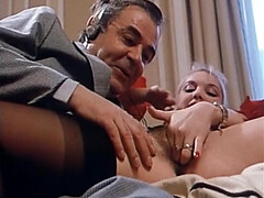 Beauté, Sucer une bite, Hard, Orgie, Plan cul à trois, Rétro ancien