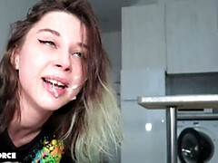 Amateur, Semen en la boca, Garganta profunda, Casero, Pequeña, Sexo fuerte, Ruso, Adolescente