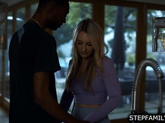 Черные, Глубокая глотка, Черненькие, Семья, Хд, Межрасовый секс, Милф, Киски