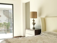 Жопа, Большие сиськи, Бондаж, Брюнетки, Лизание, Киски, Игрушки, Вибратор