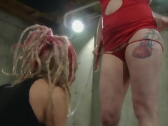 Bondage discipline sadomasochisme, Grote mammen, Blond, Gebondenheid, Dominatie, Dominante vrouw, Natuurlijke tieten, Speelgoed