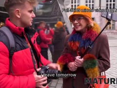 Madura, Polla, Estilo perrito, Abuelita, Maduro, Al aire libre, Chupando