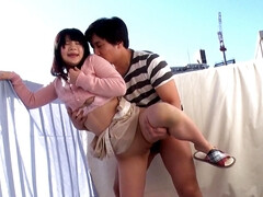 Aziatisch, Zwart, Pijpbeurt, Sperma, Sperma in gezicht, Natuurlijke tieten, Slikken, Tieten likken