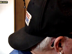 Enthousiasteling, Anaal, Pijpbeurt, Diep in de keel, Homo, Brillen, Handbeurt, Rijpe lesbienne