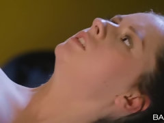 Anal, Mamada, Europeo, Penetracion con dedos, Oficina, Cabello corto, Tetas, Mojado