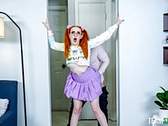 Dormitorio, Culo grande, Verga grande, Mamada, Estilo perrito, Tetas naturales, Coleta, Adolescente