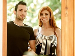 Gros cul, Gros seins, Sucer une bite, En levrette, Talons, Rousse roux, Maigrichonne, Adolescente