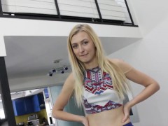 Blonde, Sucer une bite, Hd, Pov, Nénés