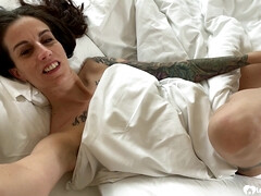 Chambre à dormir, Brunette brune, Mignonne, Femelle, Doigter, Hôtel, Chatte, Solo