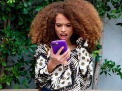 Gros seins, Doigter, Lesbienne, Léchez, Masturbation, Tatouage, Adolescente, Nénés