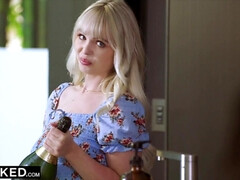 18 jaar, Sperma, Diep in de keel, Hardcore, Interraciaal, Likken, Rijden, Tiener