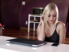 Sucer une bite, Plantureuse, Gorge profonde, Hard, Hd, Naturelle, Mamelons, Adolescente