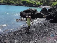 Noire, Sucer une bite, Doigter, Petite amie, De plein air, Pov, Nénés, Voyeur