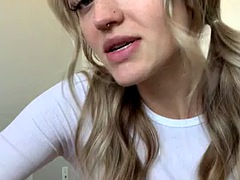 Leie, Grosse titten, Spermaladung, Füsse, Fetisch, Masturbation, Milf, Nippel