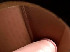 Enthousiasteling, Bruinharig, Vrouw, Fetisj, Hakken, Masturbatie, Alleen, Speelgoed