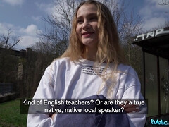 Enthousiasteling, Blond, Pijpbeurt, Lul, Natuurlijke tieten, Openbaar, Russisch, Rok