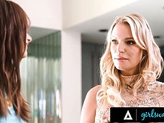 デカ尻, デカパイ, ブロンド, 茶髪の, エロ熟女, レズビアン, なめる, ティーン